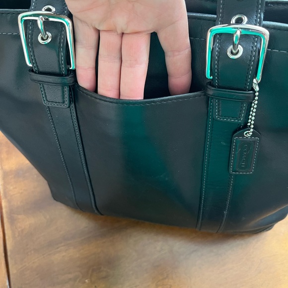 Coach Legacy Hampton large zip topTote Shopper. - Picture 12 of 16